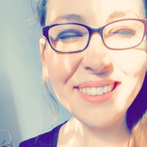 Meet your Posher, Cassandra